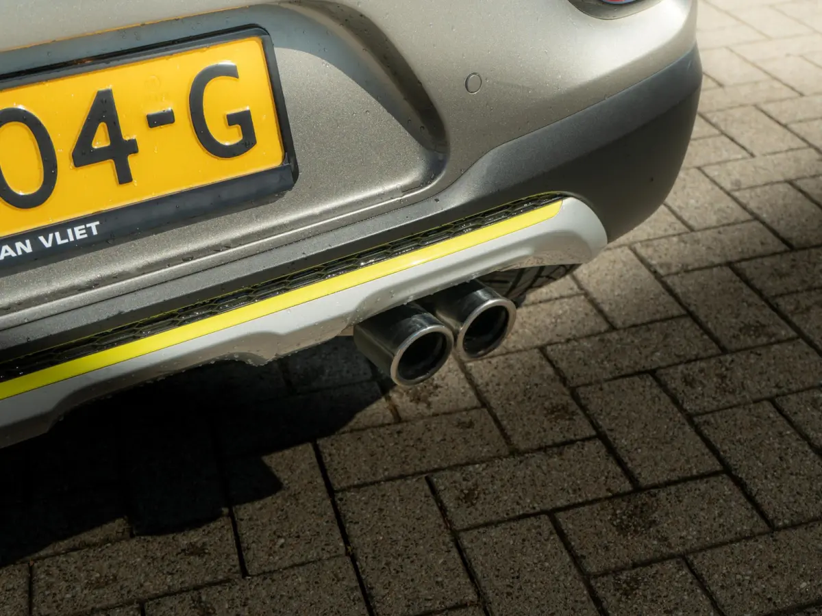 1.0 T-GDI X-Line | 100PK | Stoel en stuurverwarming | Navigatie | Climate control |