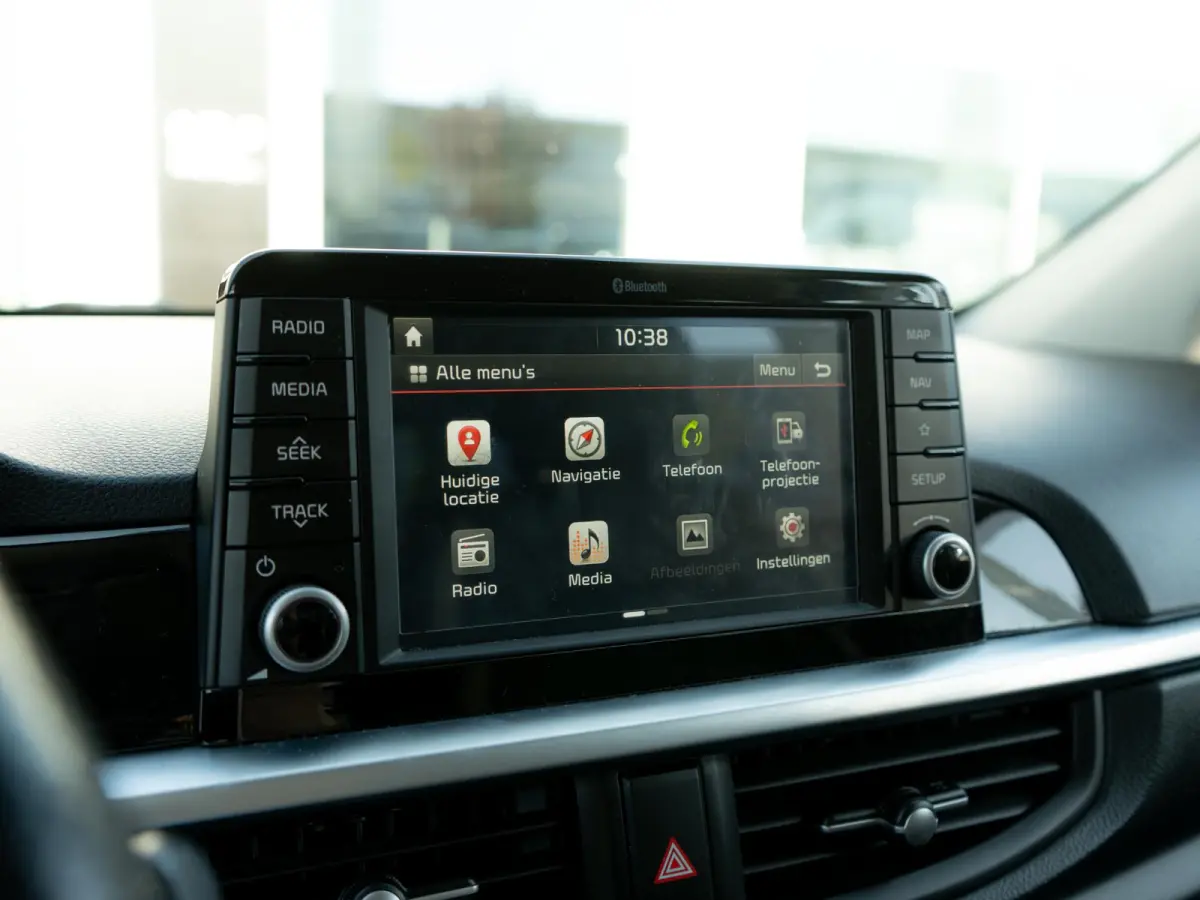 1.0 T-GDI X-Line | 100PK | Stoel en stuurverwarming | Navigatie | Climate control |