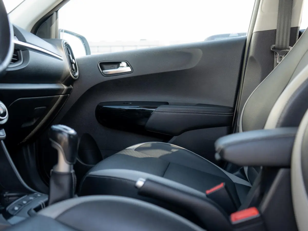 1.0 T-GDI X-Line | 100PK | Stoel en stuurverwarming | Navigatie | Climate control |