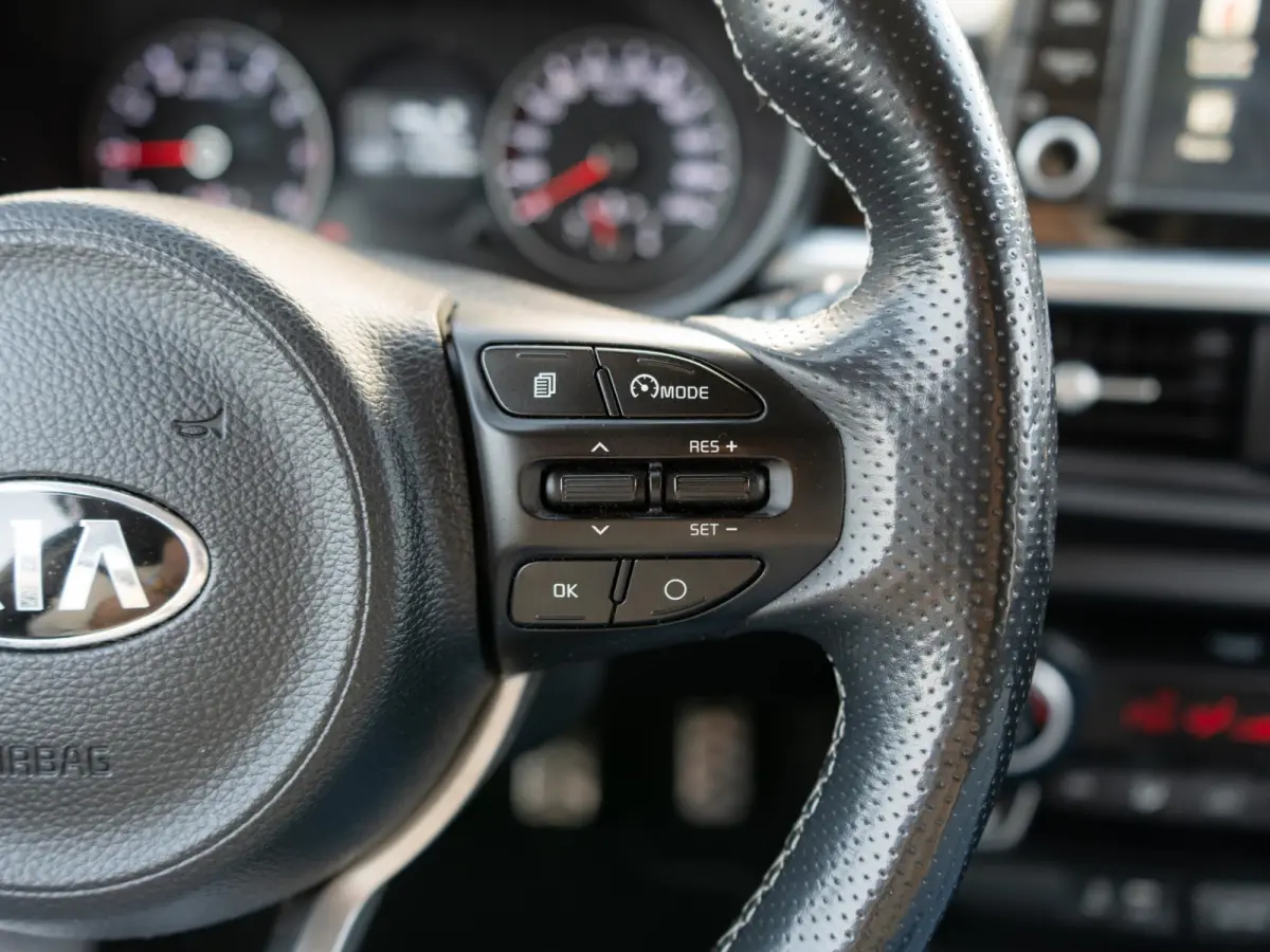 1.0 T-GDI X-Line | 100PK | Stoel en stuurverwarming | Navigatie | Climate control |
