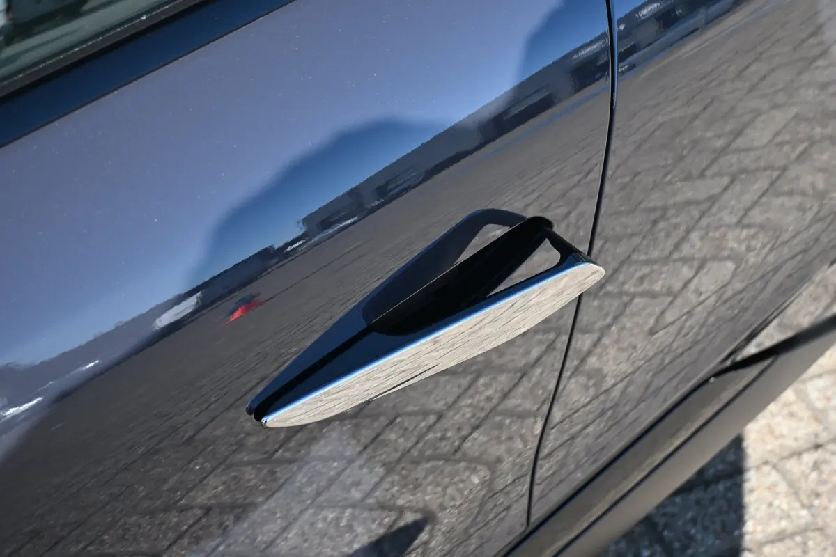 No 4 Ligne Business Tot 8 Jaar Garantie! | Navigatie | Warmtepomp | Climate Control | Draadloos Apple Carplay & Android Auto |