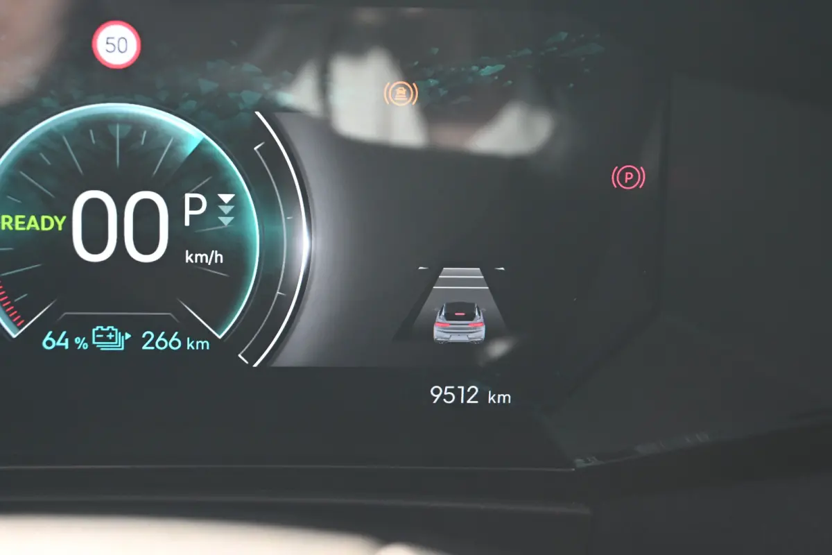 No 4 Ligne Business Tot 8 Jaar Garantie! | Navigatie | Warmtepomp | Climate Control | Draadloos Apple Carplay & Android Auto |