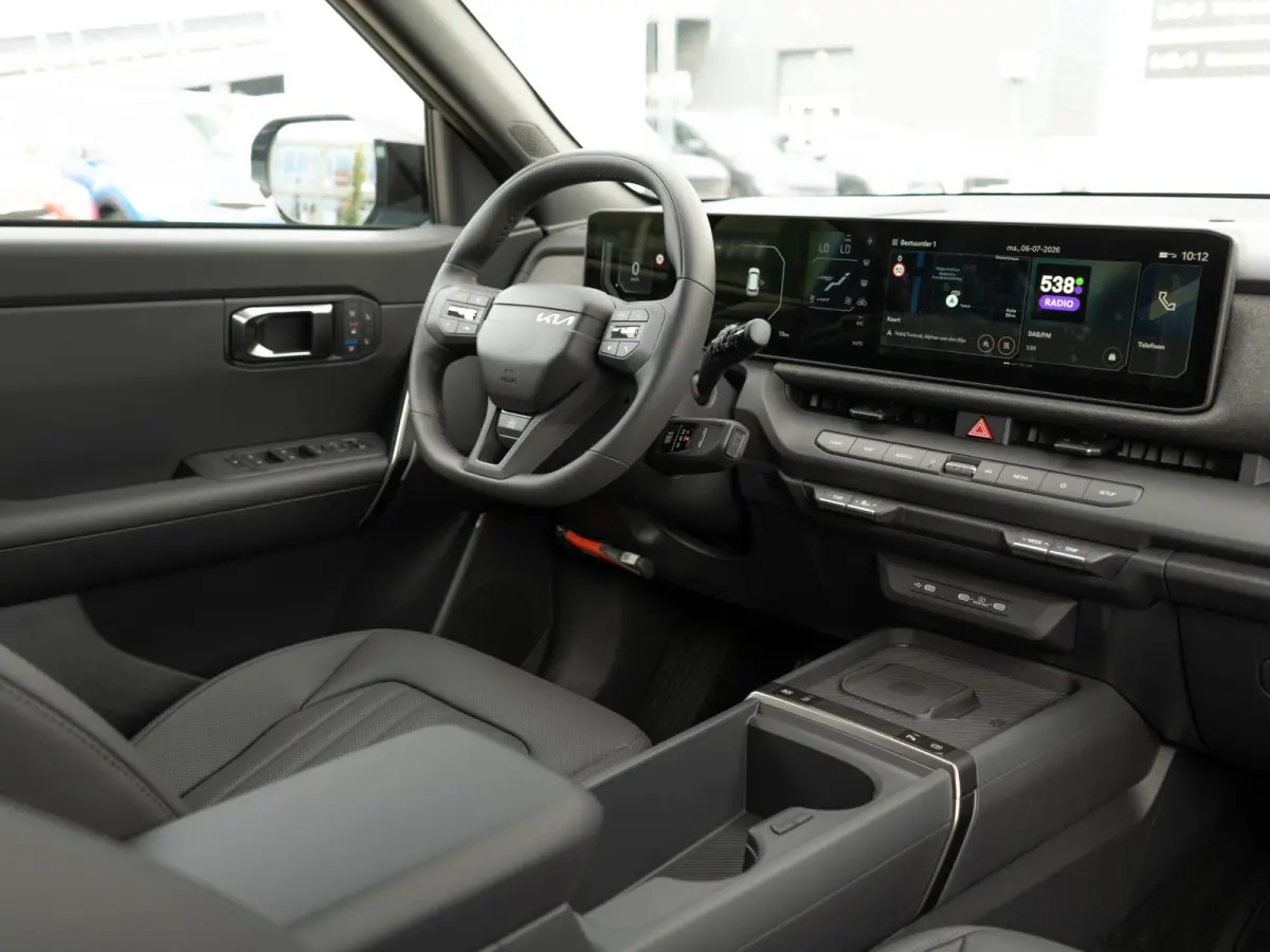 1.6 GDi Hybrid X-Line | Stoel en stuurverwarming / Ventilatie | Navigatie |