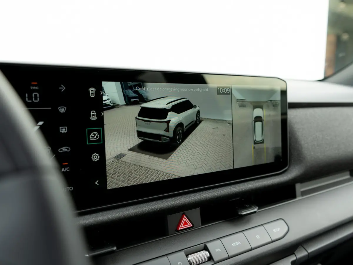 1.6 GDi Hybrid X-Line | Stoel en stuurverwarming / Ventilatie | Navigatie |