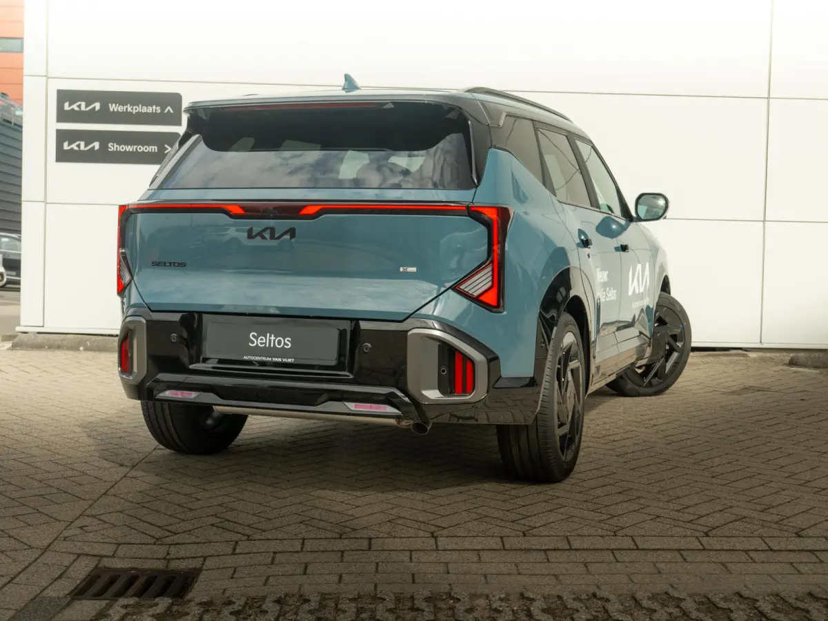 1.6 GDi Hybrid X-Line | Stoel en stuurverwarming / Ventilatie | Navigatie |