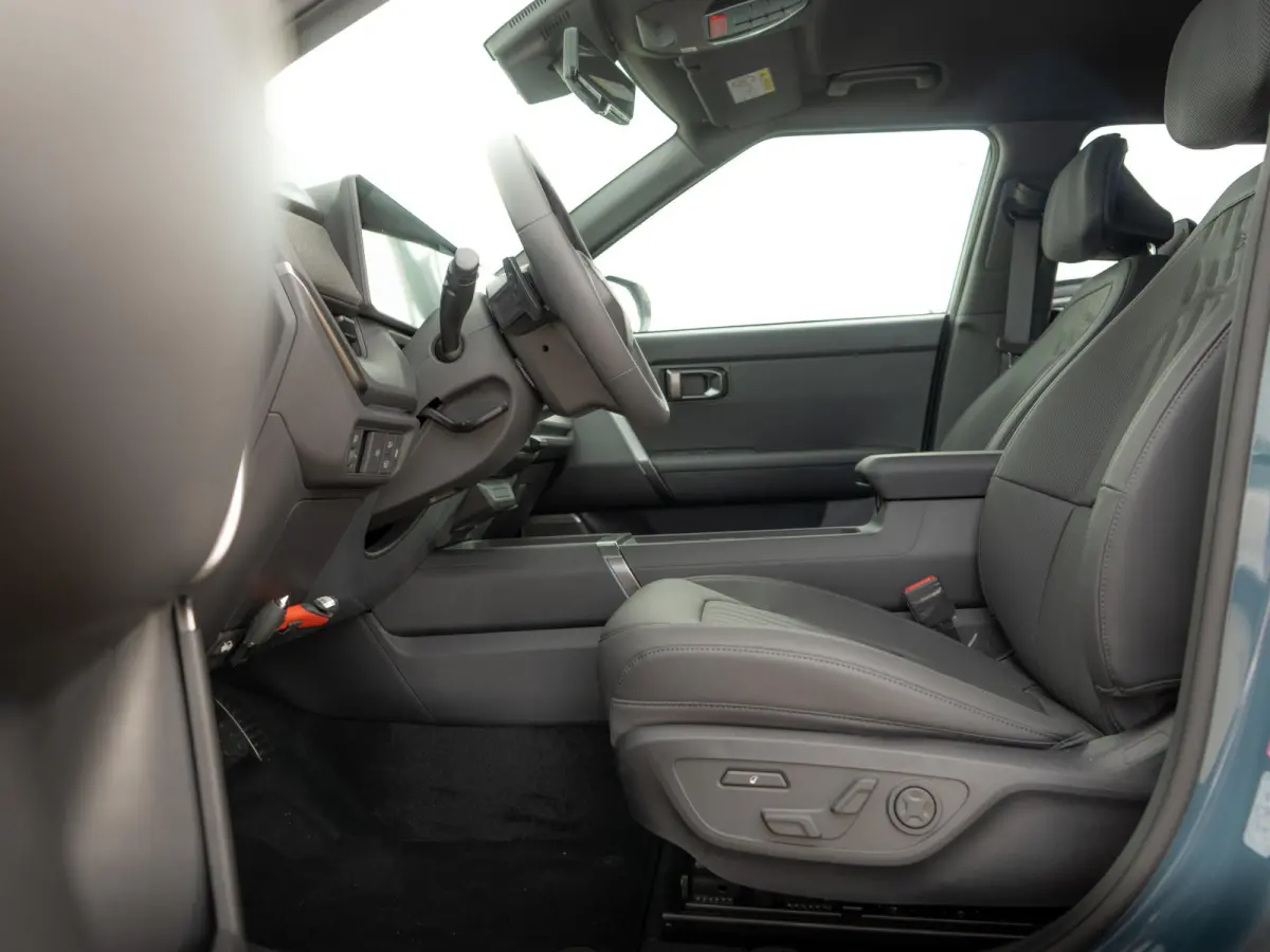 1.6 GDi Hybrid X-Line | Stoel en stuurverwarming / Ventilatie | Navigatie |