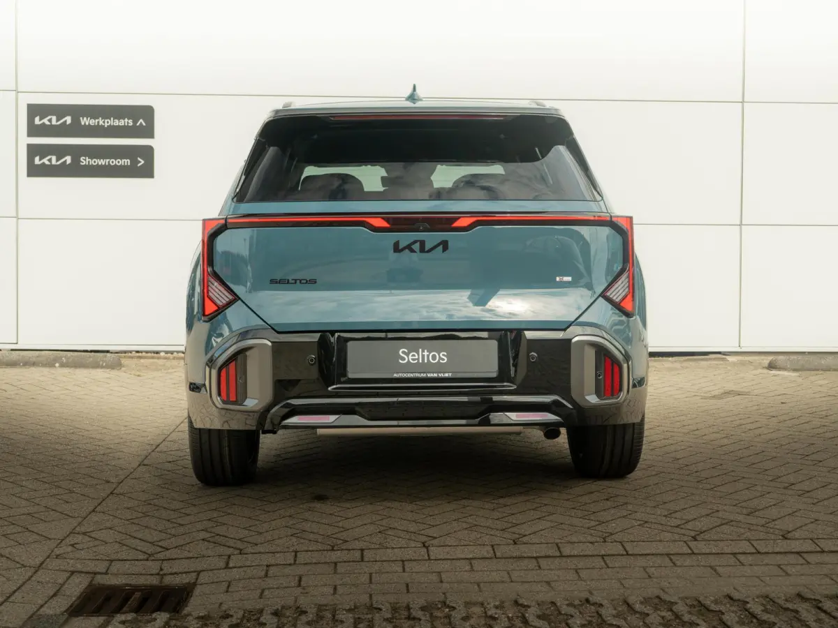 1.6 GDi Hybrid X-Line | Stoel en stuurverwarming / Ventilatie | Navigatie |