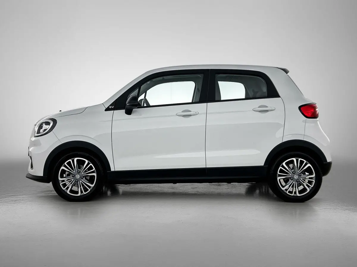 Design 37.3 kWh | Navigatie | Achteruitrijcamera | Panorama Dak | Keyless Start | Climate Control | 15" LMV |