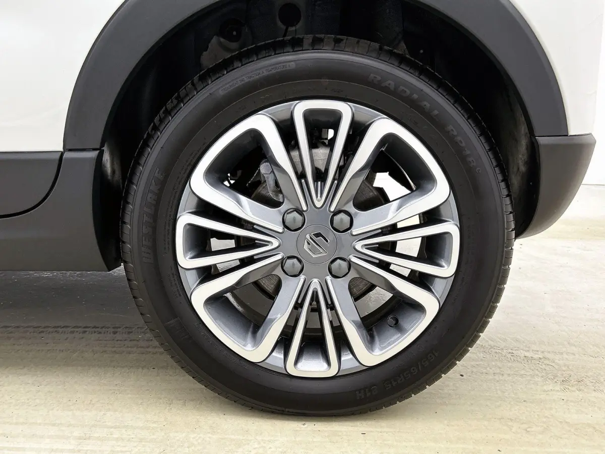 Design 37.3 kWh | Navigatie | Achteruitrijcamera | Panorama Dak | Keyless Start | Climate Control | 15" LMV |