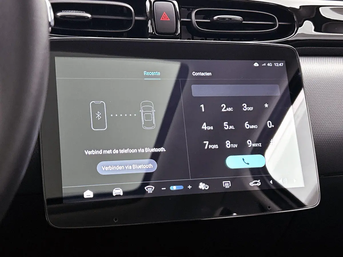 Design 37.3 kWh | Navigatie | Achteruitrijcamera | Panorama Dak | Keyless Start | Climate Control | 15" LMV |