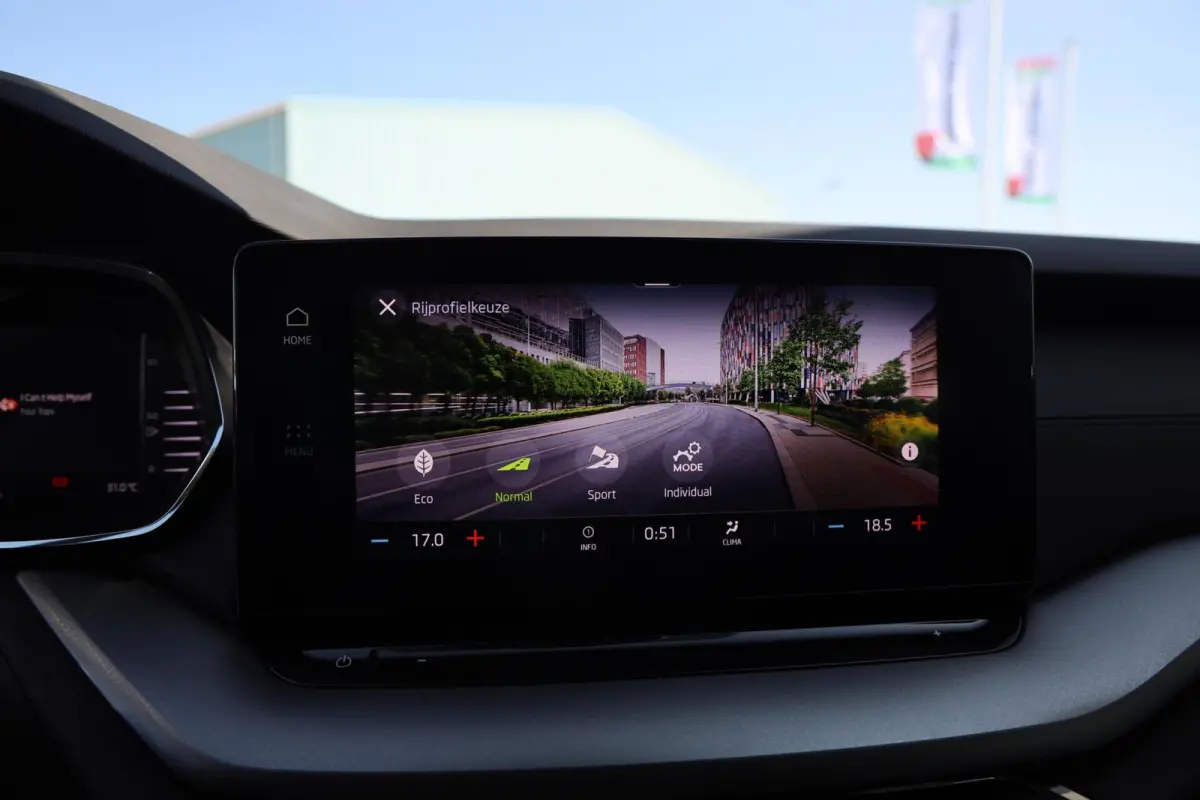 1.5 TSI G-TEC Business Edition|Cruise control|Apple carplay/Android auto|Navi|