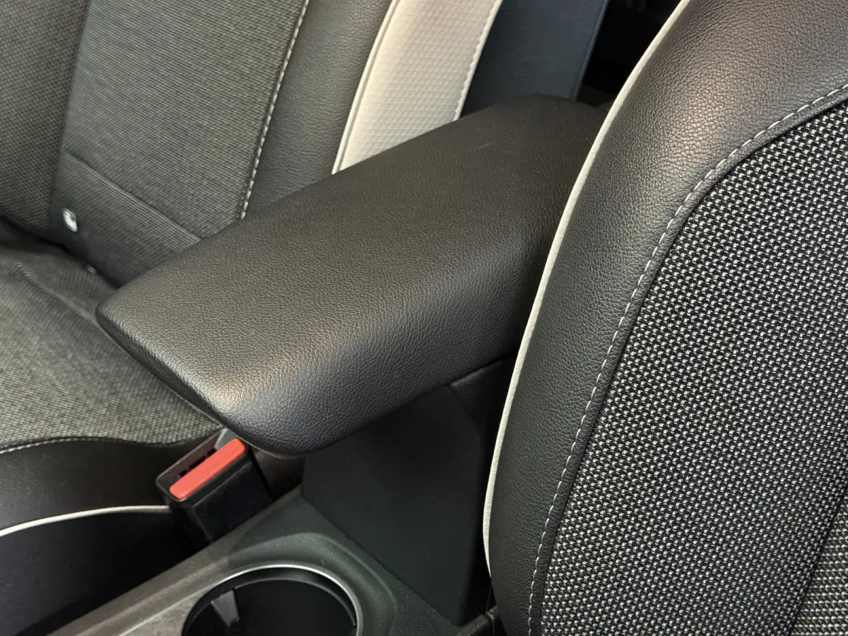1.0 TCe 100 Intens | Groot navi | Camera | Carplay | 17' | Stoelverwarming | 100% Onderhouden!