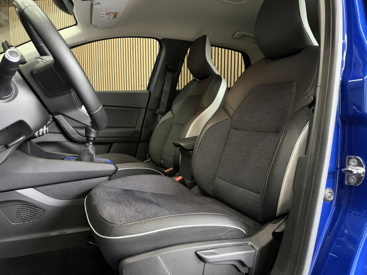 1.0 TCe 100 Intens | Groot navi | Camera | Carplay | 17' | Stoelverwarming | 100% Onderhouden!