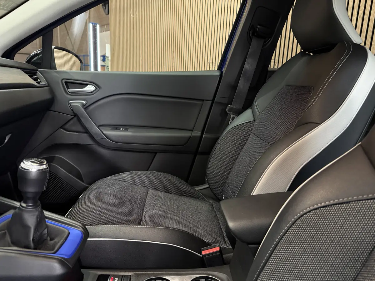 1.0 TCe 100 Intens | Groot navi | Camera | Carplay | 17' | Stoelverwarming | 100% Onderhouden!