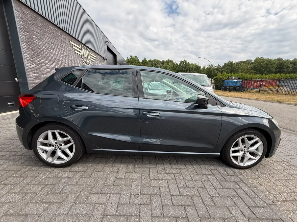1.0 TSI FR Business Intense | 2E EIGENAAR | 3/6 OF 12MND GARANTIE | ACC | PDC | LMV | CARPLAY | CAMERA |