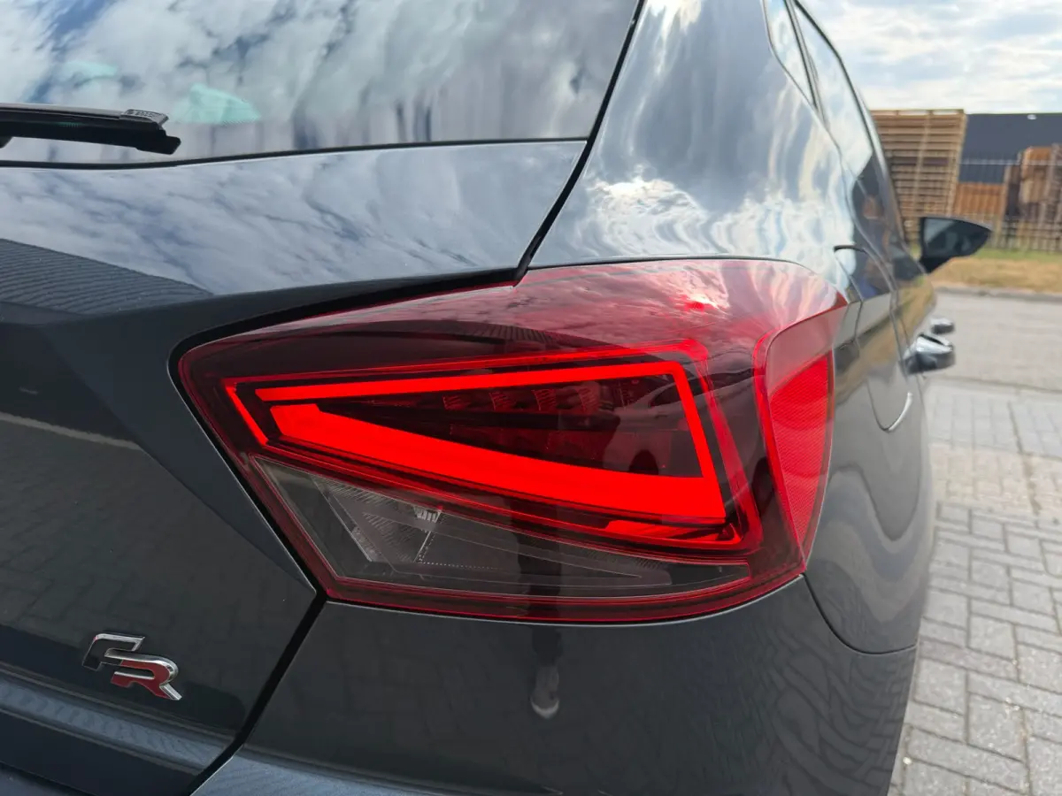 1.0 TSI FR Business Intense | 2E EIGENAAR | 3/6 OF 12MND GARANTIE | ACC | PDC | LMV | CARPLAY | CAMERA |
