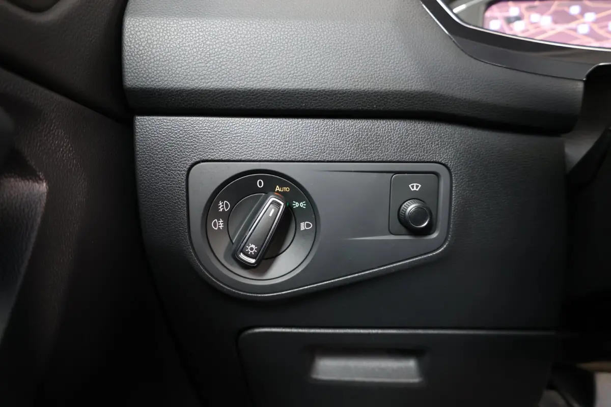 2.0 TSI 4Motion 190+PK R-LINE LED/VIRTUAL/PANO/LEER+S.VERWARMING+MEMORY/20" LMV/CAM/ACC/12 MND GARANTIE