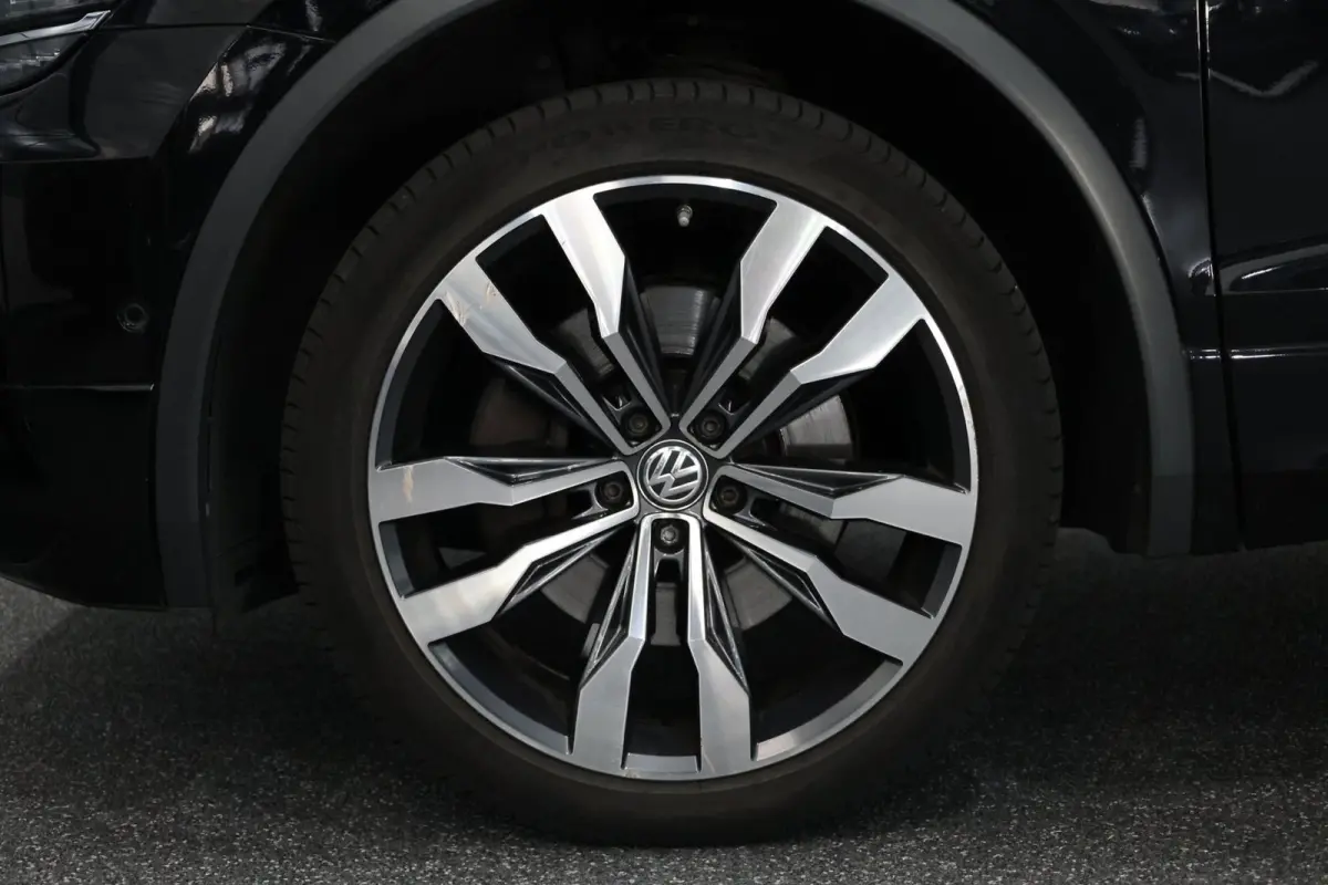 2.0 TSI 4Motion 190+PK R-LINE LED/VIRTUAL/PANO/LEER+S.VERWARMING+MEMORY/20" LMV/CAM/ACC/12 MND GARANTIE