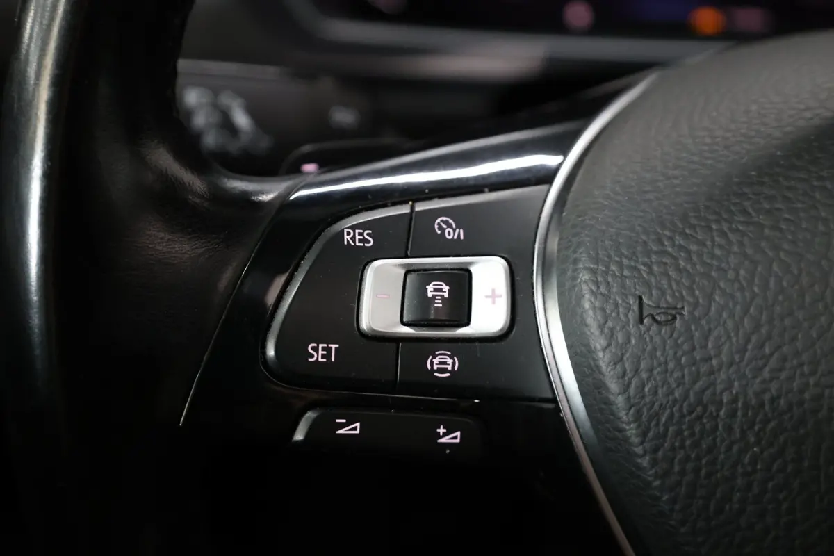 2.0 TSI 4Motion 190+PK R-LINE LED/VIRTUAL/PANO/LEER+S.VERWARMING+MEMORY/20" LMV/CAM/ACC/12 MND GARANTIE