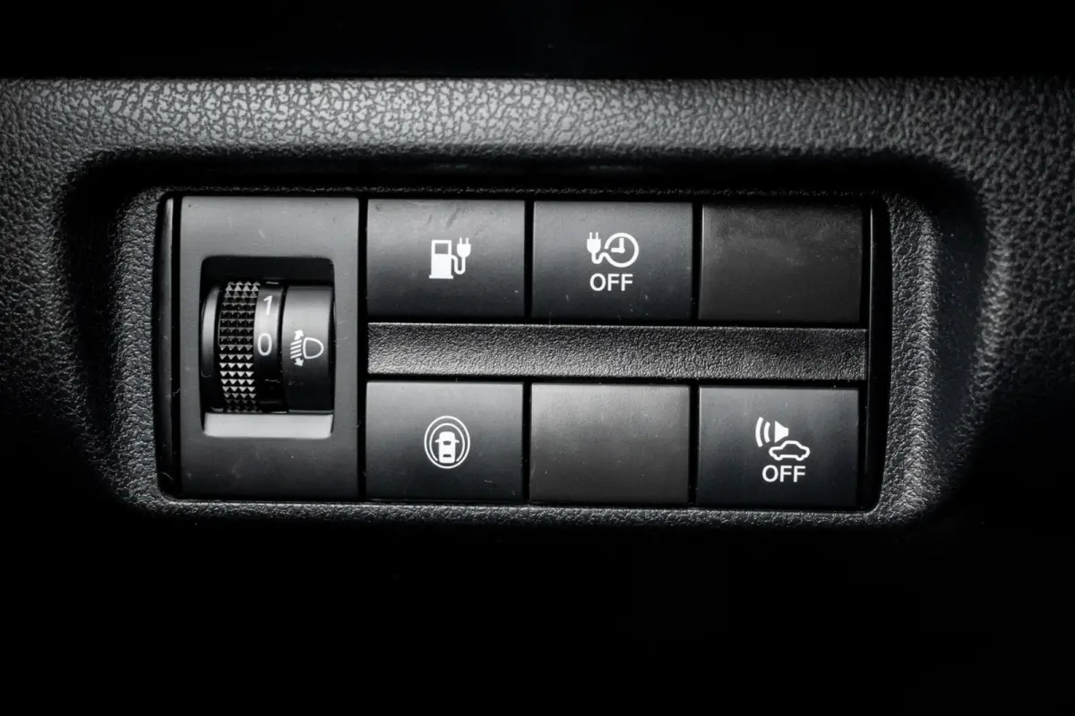 N-Connecta 40 kWh|SOH 90%|CAMERA|ADAPT. CRUISE|CARPLAY|CLIMATE|KEYLESS|DODEHOEKDETECTIE