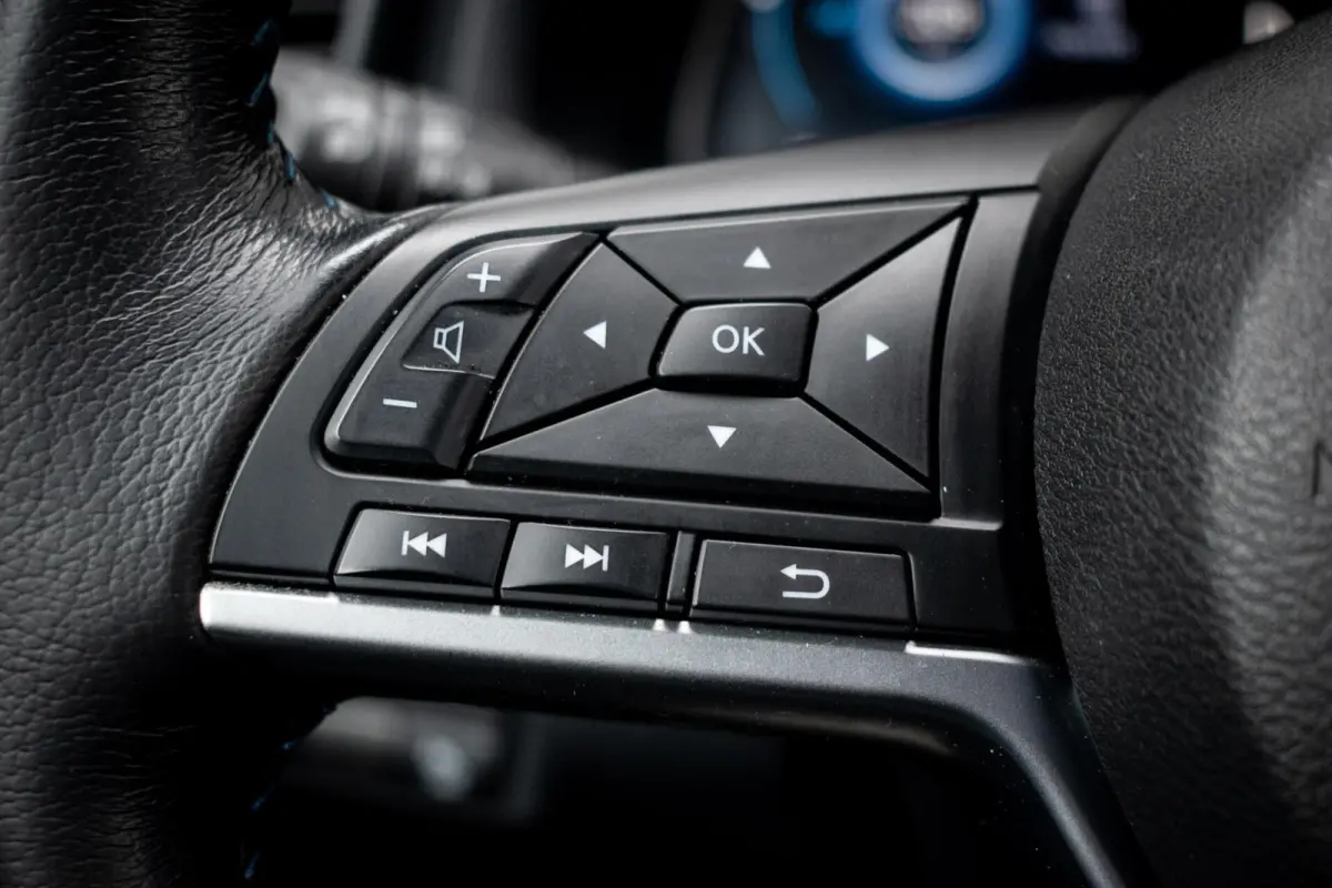 N-Connecta 40 kWh|SOH 90%|CAMERA|ADAPT. CRUISE|CARPLAY|CLIMATE|KEYLESS|DODEHOEKDETECTIE