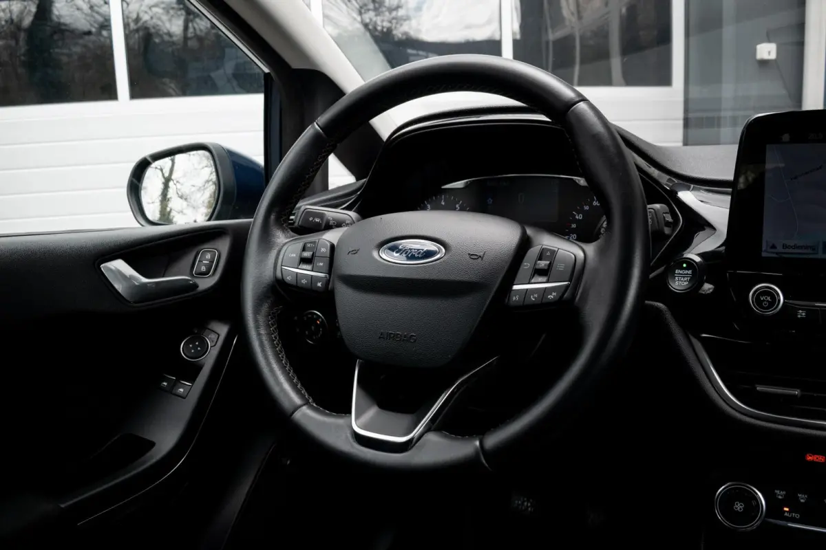 1.0 EcoBoost Titanium|1e EIGENAAR|CLIMATE|KEYLESS|CARPLAY|CRUISE|NAVI