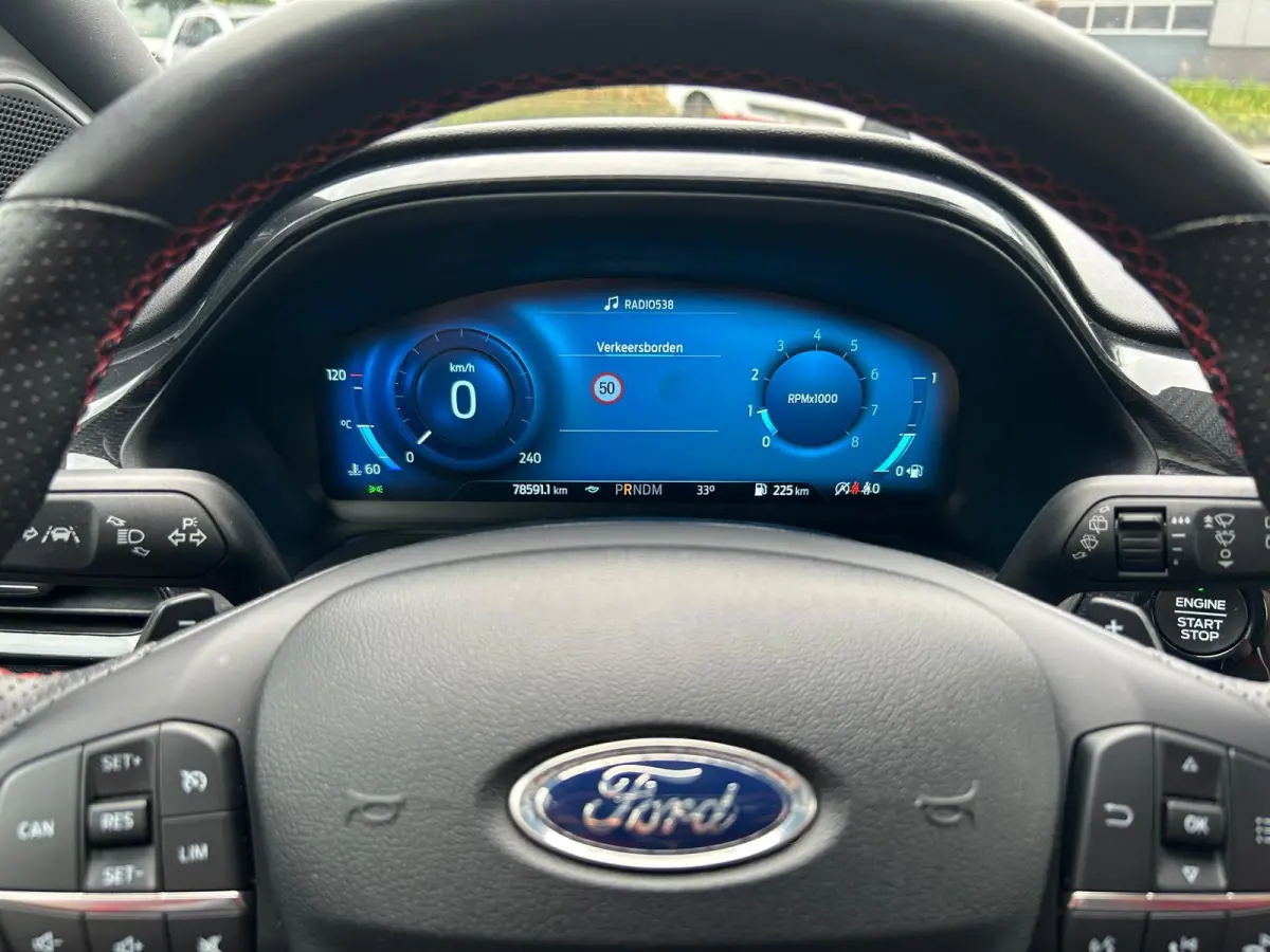 1.0 EcoBoost Titanium X