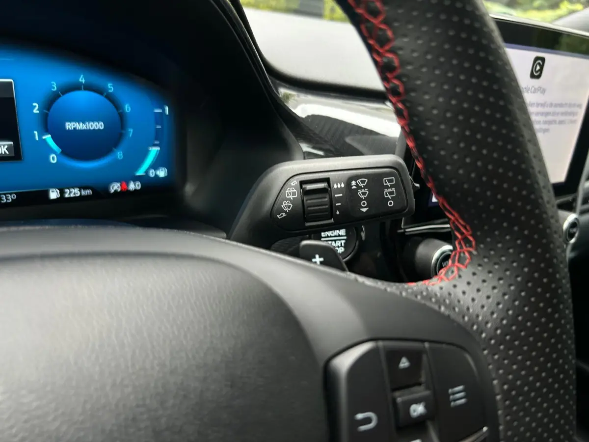 1.0 EcoBoost Titanium X