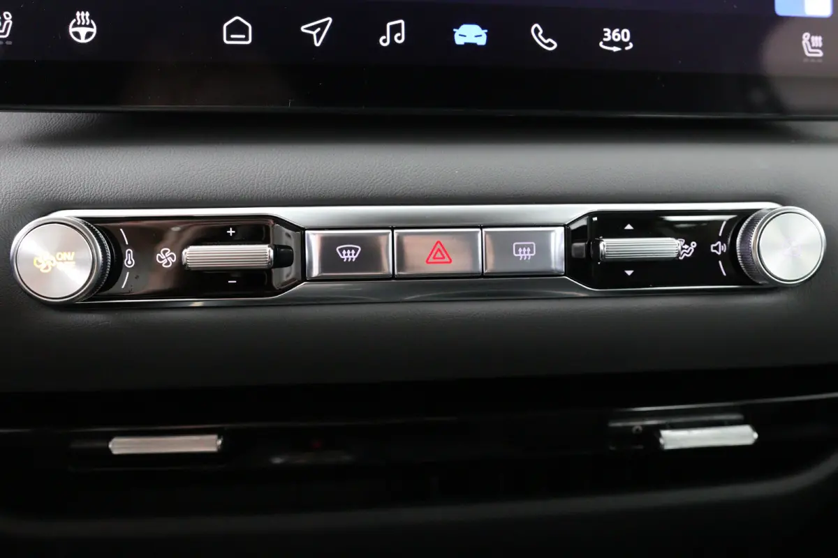 Luxury 64 kWh | 360 Camera | Warmtepomp | Stoel/Stuurverwarming | Clima | Navi | LED | Cruise Adaptive