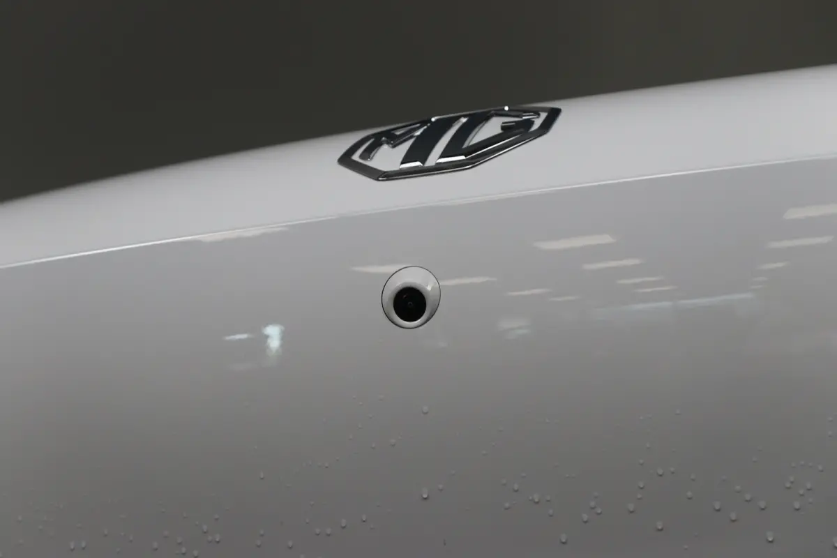 Luxury 64 kWh | 360 Camera | Warmtepomp | Stoel/Stuurverwarming | Clima | Navi | LED | Cruise Adaptive