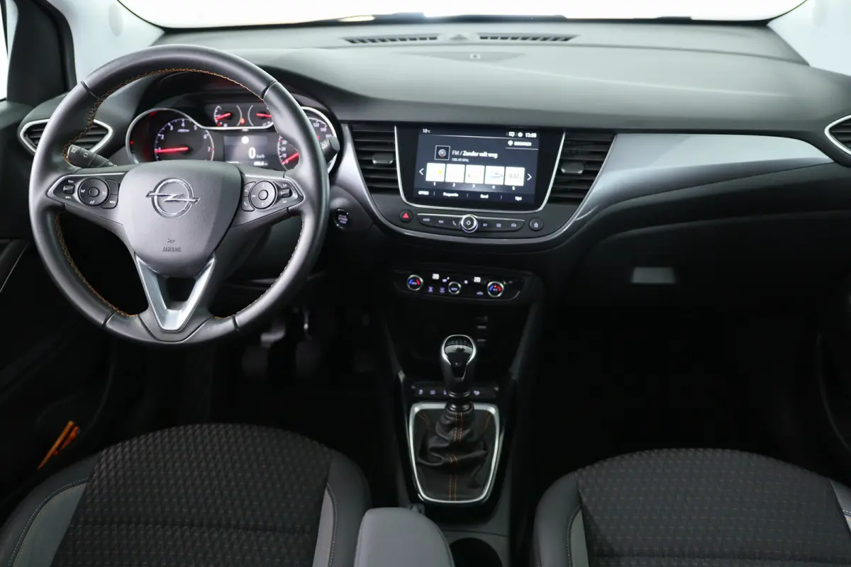1.2 Turbo Innovation | Dealer Onderhouden! | Climate Control | Navigatie | Parkeersensoren | Keyless | Cruise Control | Apple Carplay / Android Auto | Lichtmetalen Velgen