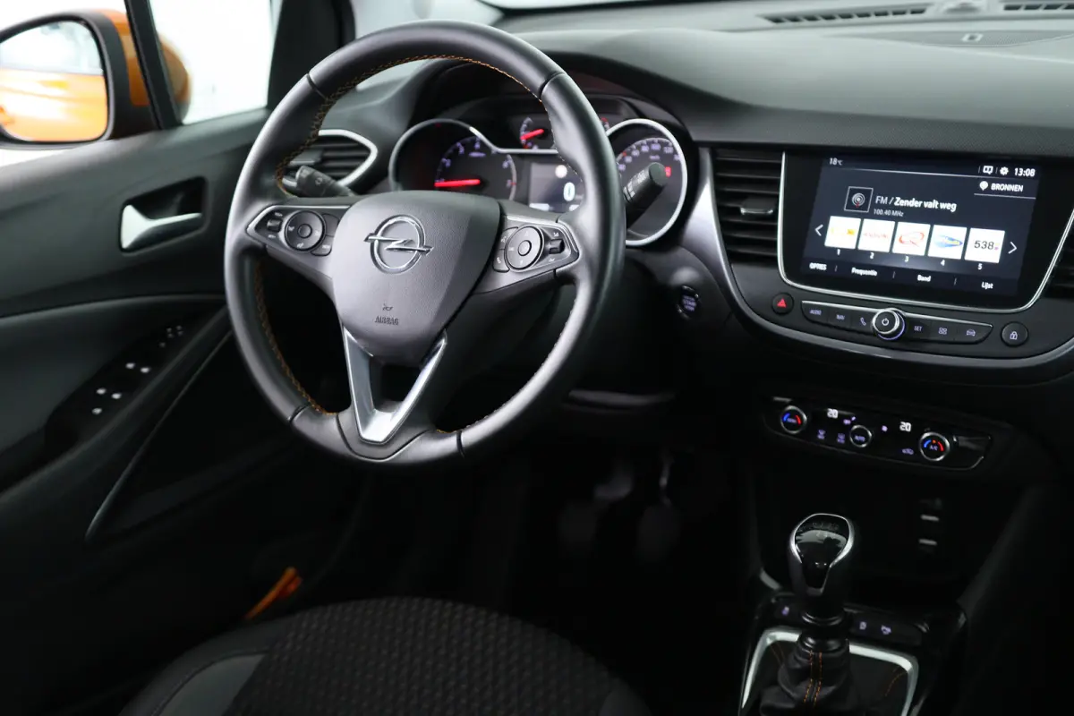 1.2 Turbo Innovation | Dealer Onderhouden! | Climate Control | Navigatie | Parkeersensoren | Keyless | Cruise Control | Apple Carplay / Android Auto | Lichtmetalen Velgen
