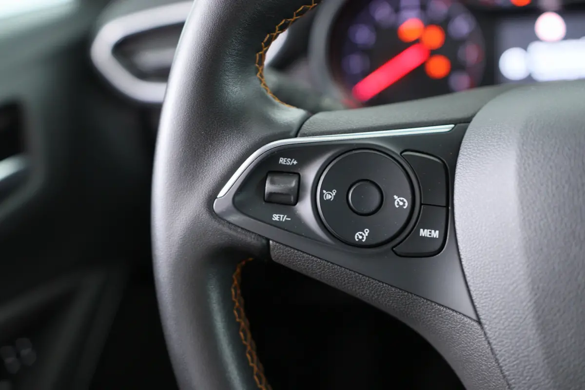 1.2 Turbo Innovation | Dealer Onderhouden! | Climate Control | Navigatie | Parkeersensoren | Keyless | Cruise Control | Apple Carplay / Android Auto | Lichtmetalen Velgen