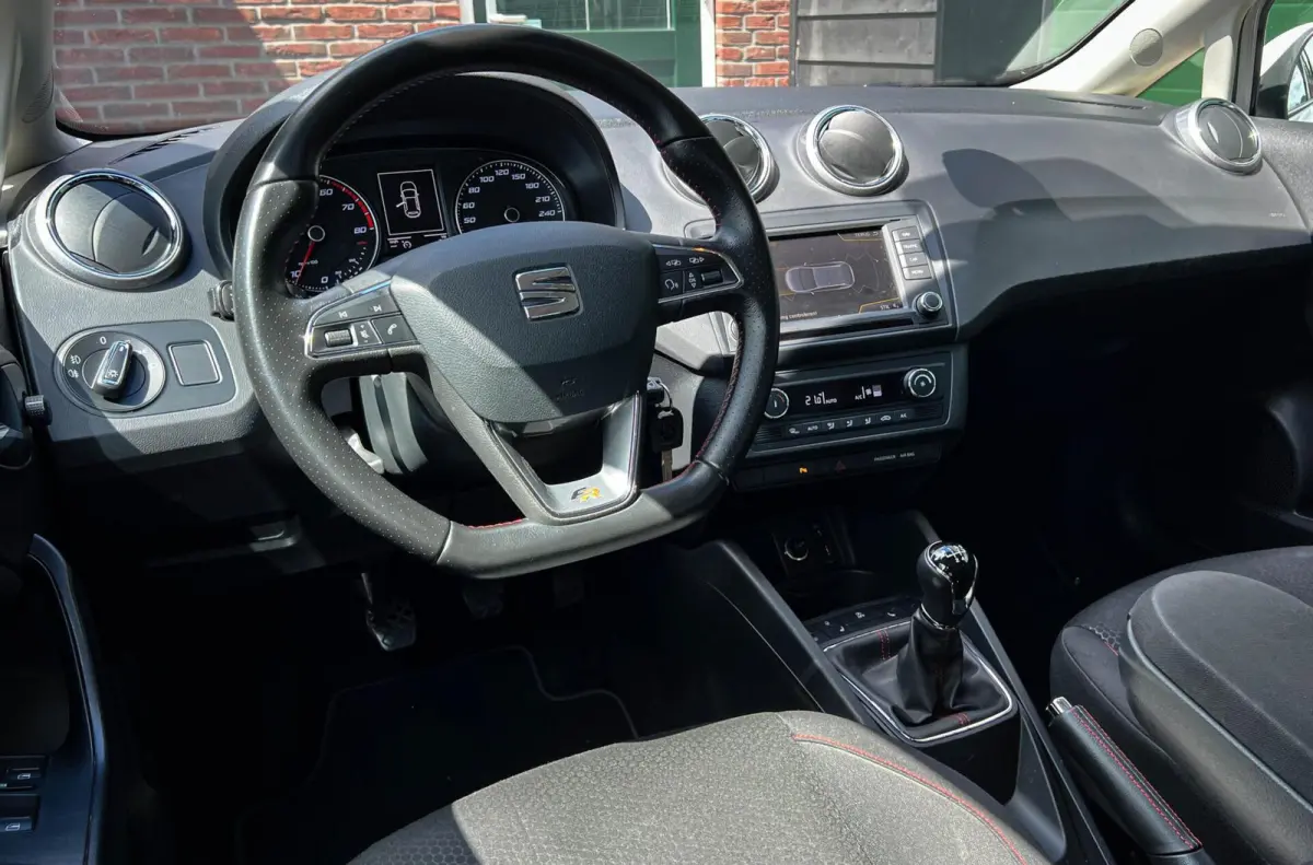 1.0 EcoTSI FR Connect - NL Auto