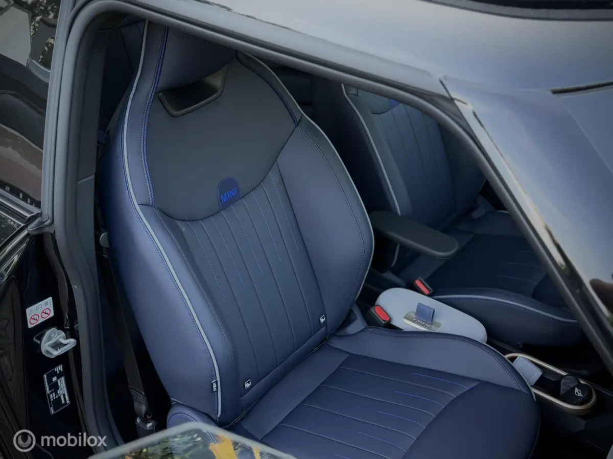 Cooper E Favoured M 40.7 kWh Nieuw! Fabriek Garantie!!