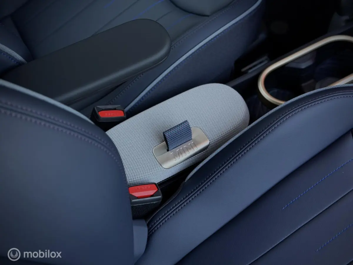 Cooper E Favoured M 40.7 kWh Nieuw! Fabriek Garantie!!
