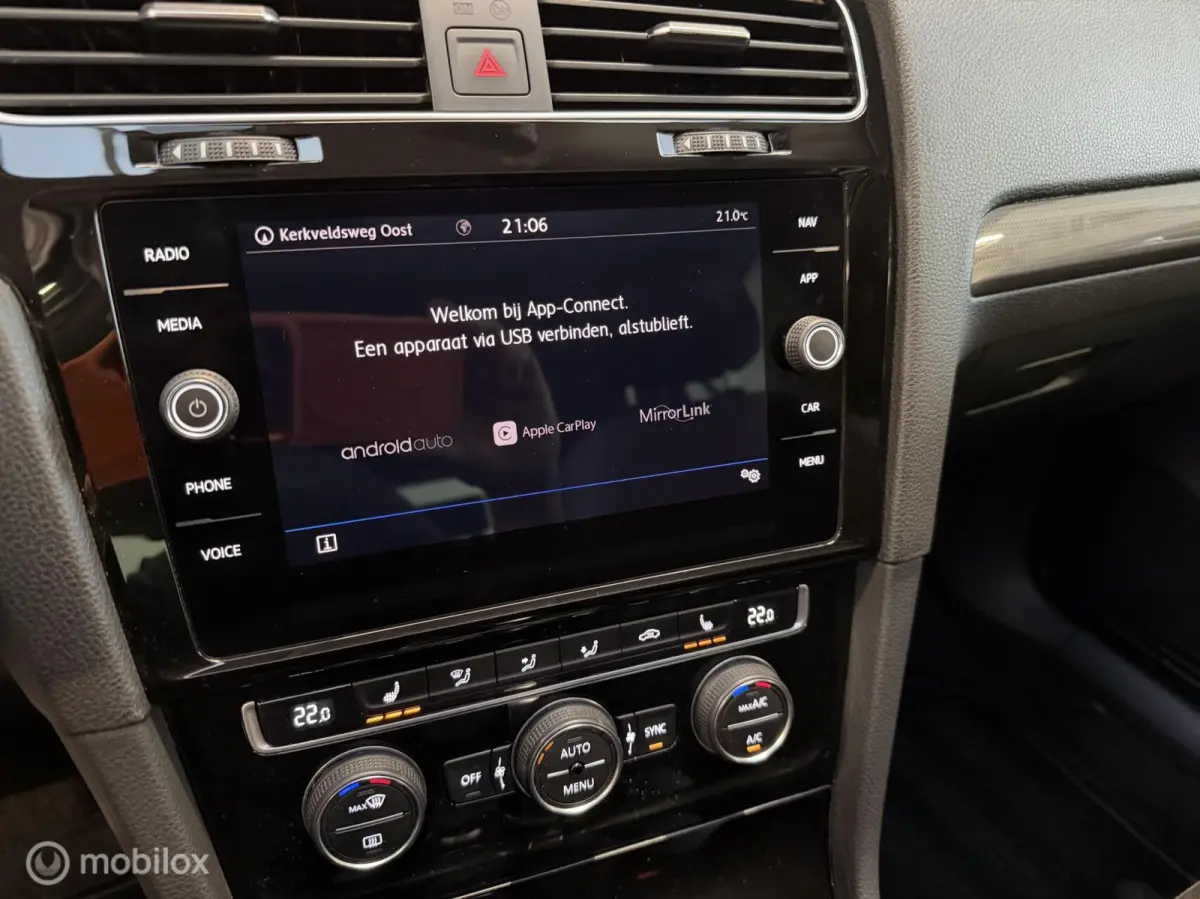 7.5 R-Line 1.5 TSI DSG 150PK | Pano | ACC