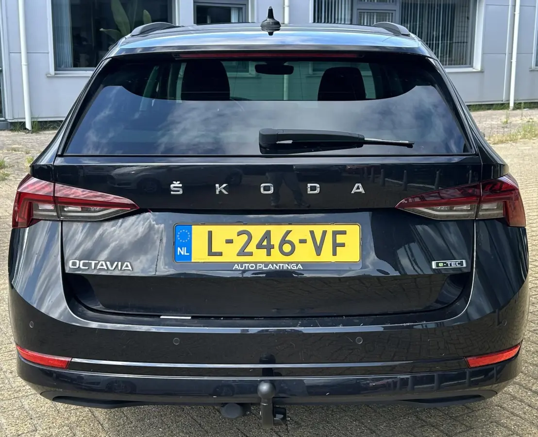 1.5 e-TSI Business Edition 150PK | NIEUW MODEL | NL AUTO | AUTOMAAT | Digital Cockpit | Trekhaak | Elektrische Achterklep | Dodehoek Detectie | Parkeersensoren Voor en Achter | Sfeer Verlich