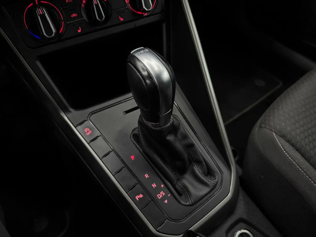 1.0 TSI Automaat Carplay | Led | Sensoren