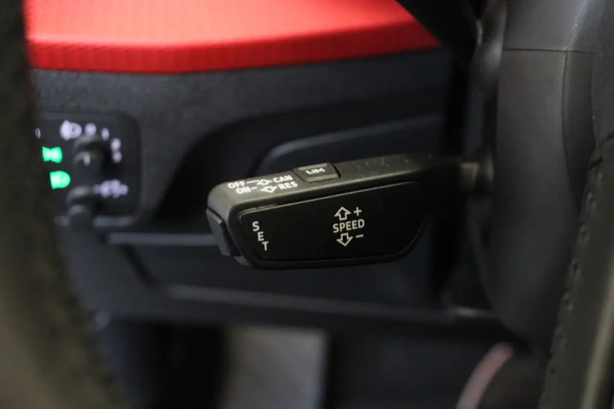 1.0 TFSI Sport Pro Line |Camera|Navi|