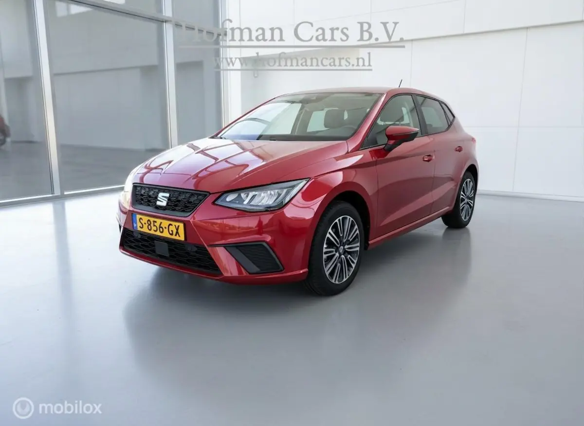1.0 EcoTSI Style Business Connect | 02/2023 | 82.976 km | NL Auto | BTW | Rood Metallic