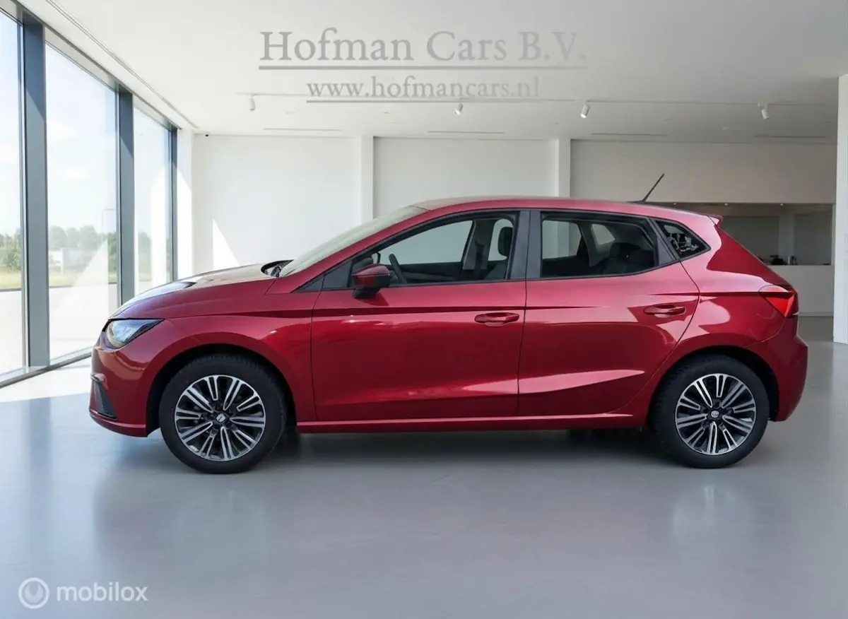 1.0 EcoTSI Style Business Connect | 02/2023 | 82.976 km | NL Auto | BTW | Rood Metallic