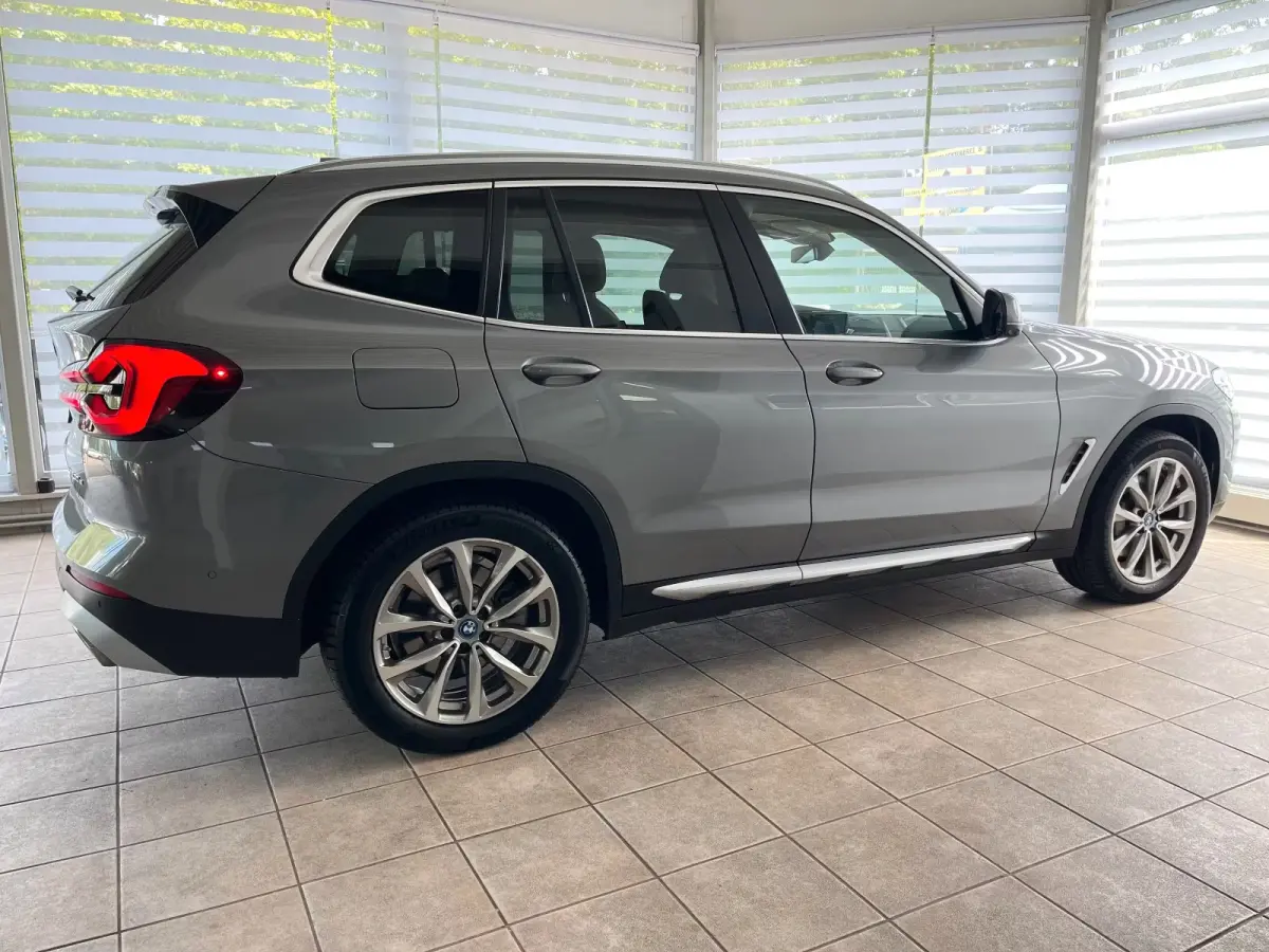 xDrive30e ** LASER, BEIGE LEDER, TREKH, PANORAMA, HuD, ACC, 19-inch LMV ** 1e eig - UNFALLFREI ** ** INFORMEER OOK NAAR ONZE AANTREKKELIJKE FINANCIAL-LEASE TARIEVEN **