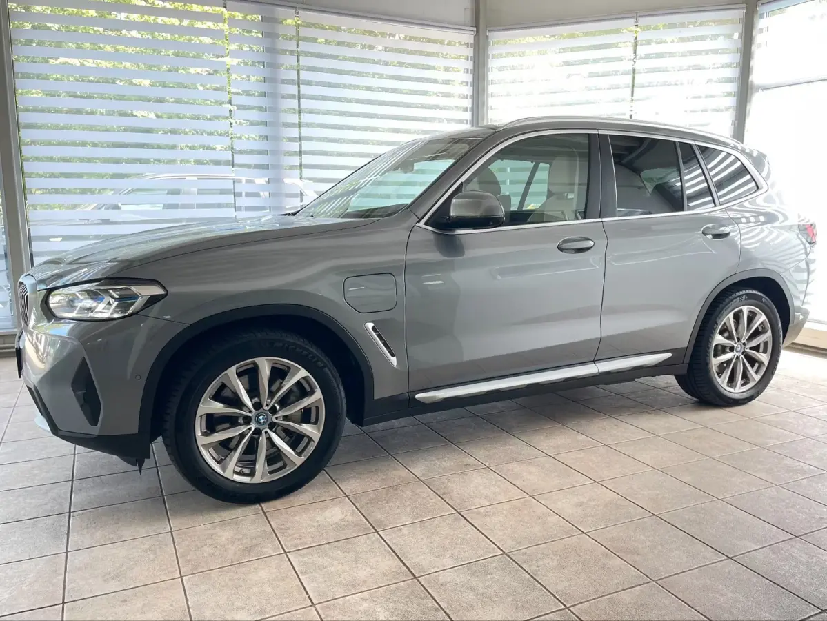 xDrive30e ** LASER, BEIGE LEDER, TREKH, PANORAMA, HuD, ACC, 19-inch LMV ** 1e eig - UNFALLFREI ** ** INFORMEER OOK NAAR ONZE AANTREKKELIJKE FINANCIAL-LEASE TARIEVEN **