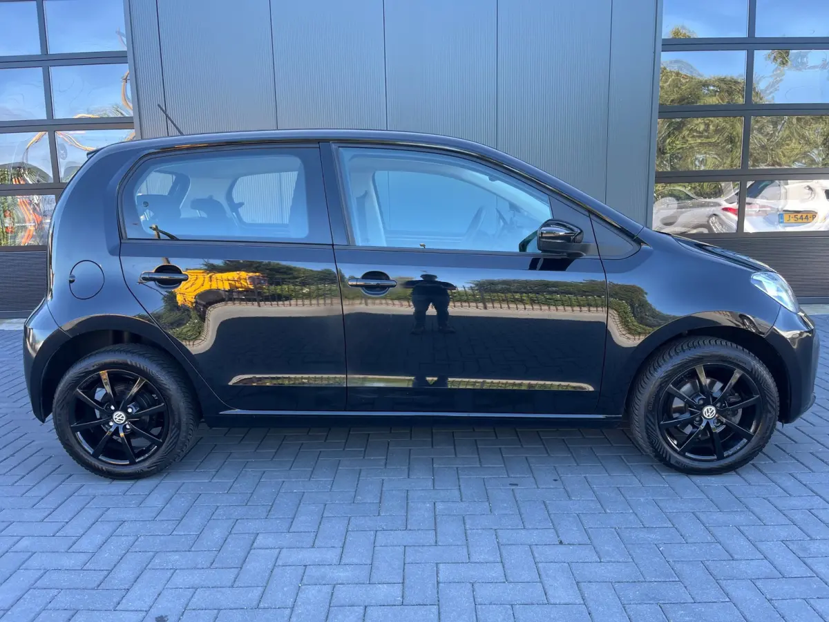 Up! 1.0 NL.Auto/Black edition/Airco/5Deurs/Elc.Pakket/1Ste Eigenaar/Dealer onderhouden