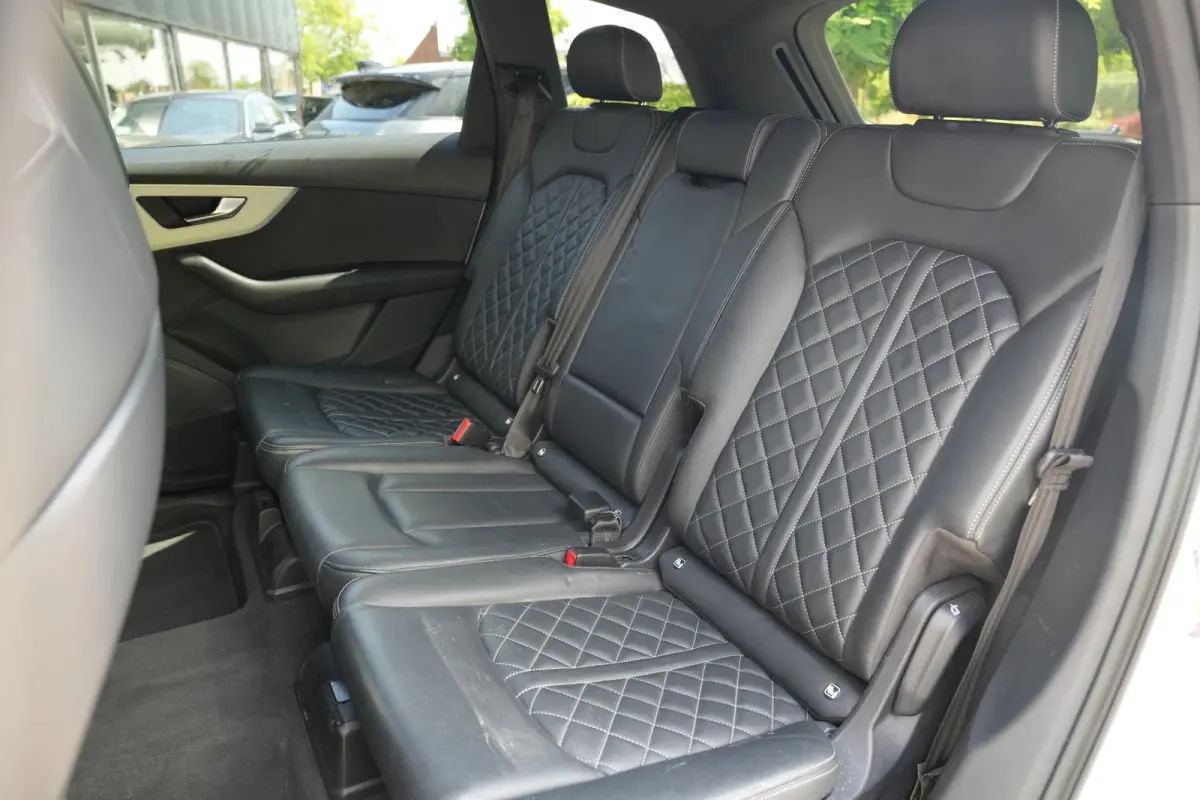 60 TFSI e quattro Pro Line S Competition Panoramadak Luxe Leder Trekhaak Luchtvering 456 PK!