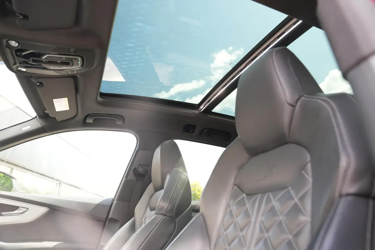 60 TFSI e quattro Pro Line S Competition Panoramadak Luxe Leder Trekhaak Luchtvering 456 PK!