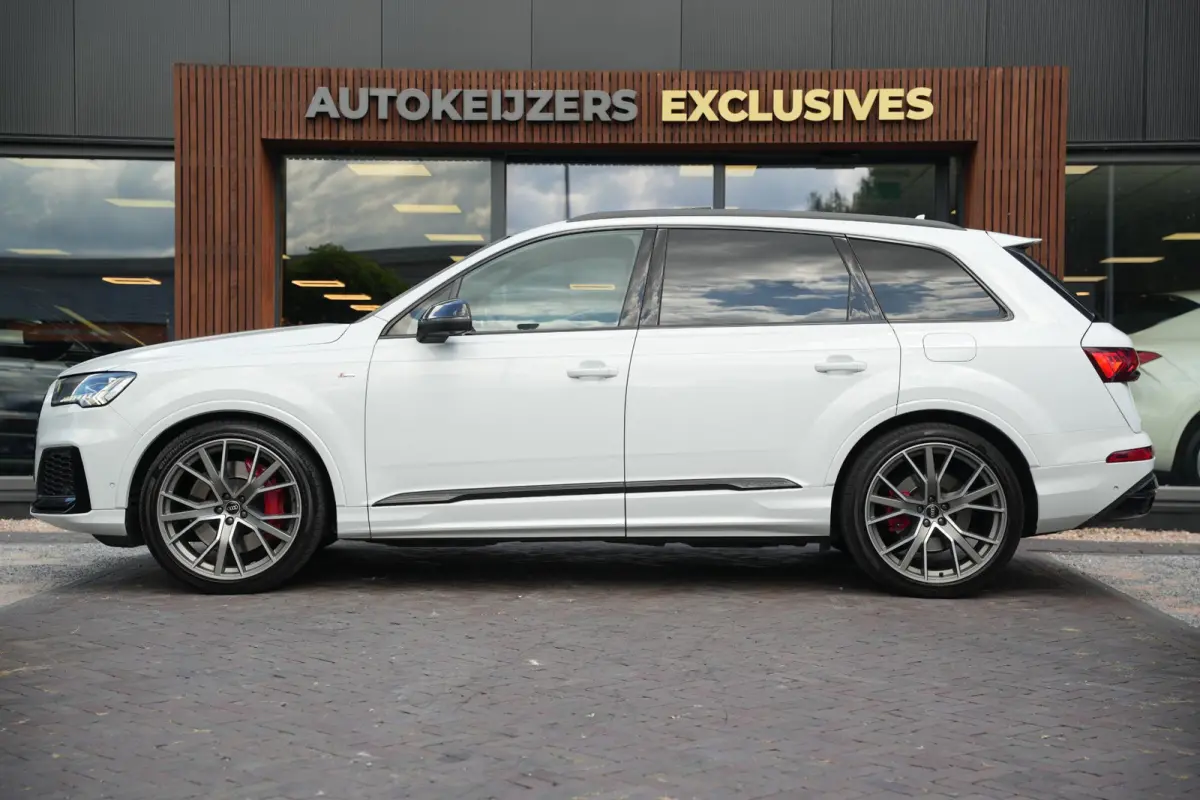 60 TFSI e quattro Pro Line S Competition Panoramadak Luxe Leder Trekhaak Luchtvering 456 PK!