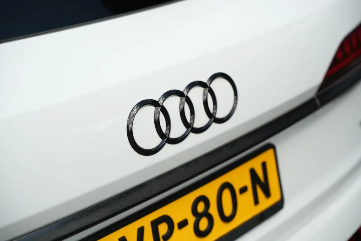 60 TFSI e quattro Pro Line S Competition Panoramadak Luxe Leder Trekhaak Luchtvering 456 PK!