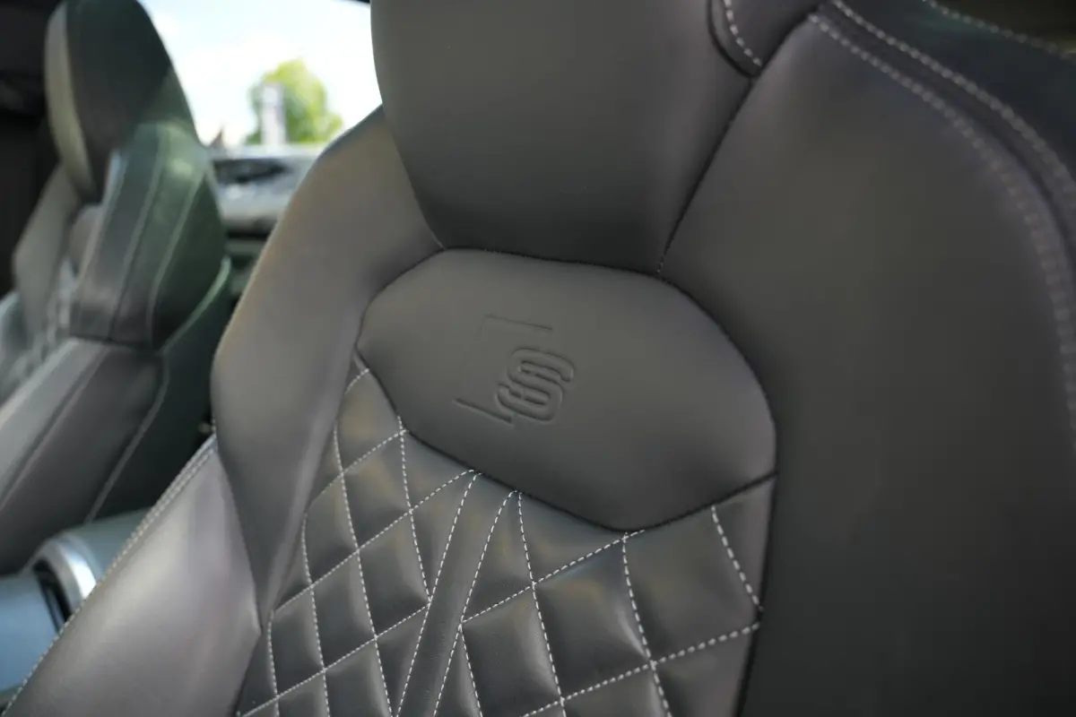 60 TFSI e quattro Pro Line S Competition Panoramadak Luxe Leder Trekhaak Luchtvering 456 PK!